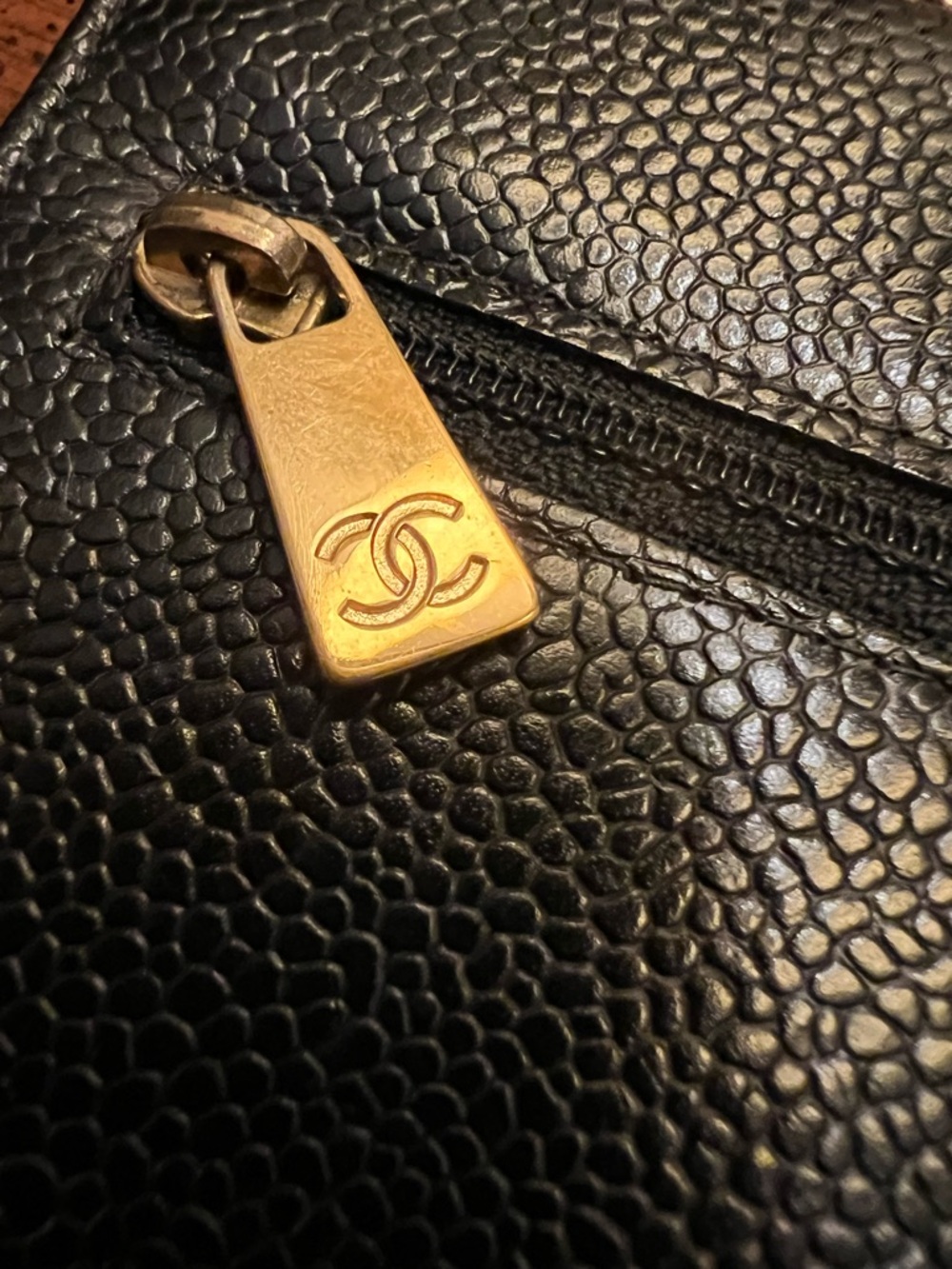 CHANEL Black Caviar Leather Crossbody Bag with Gold Chain - Picture 7 of 9